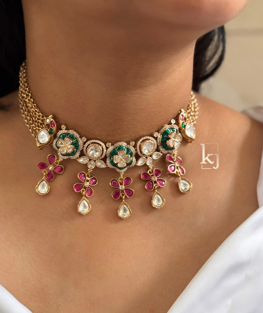 Harper choker set