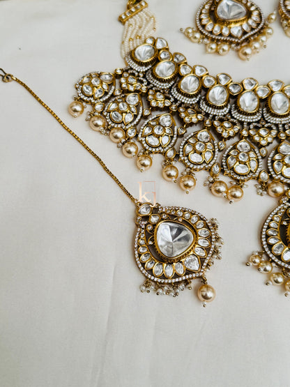 Allisum bridal set