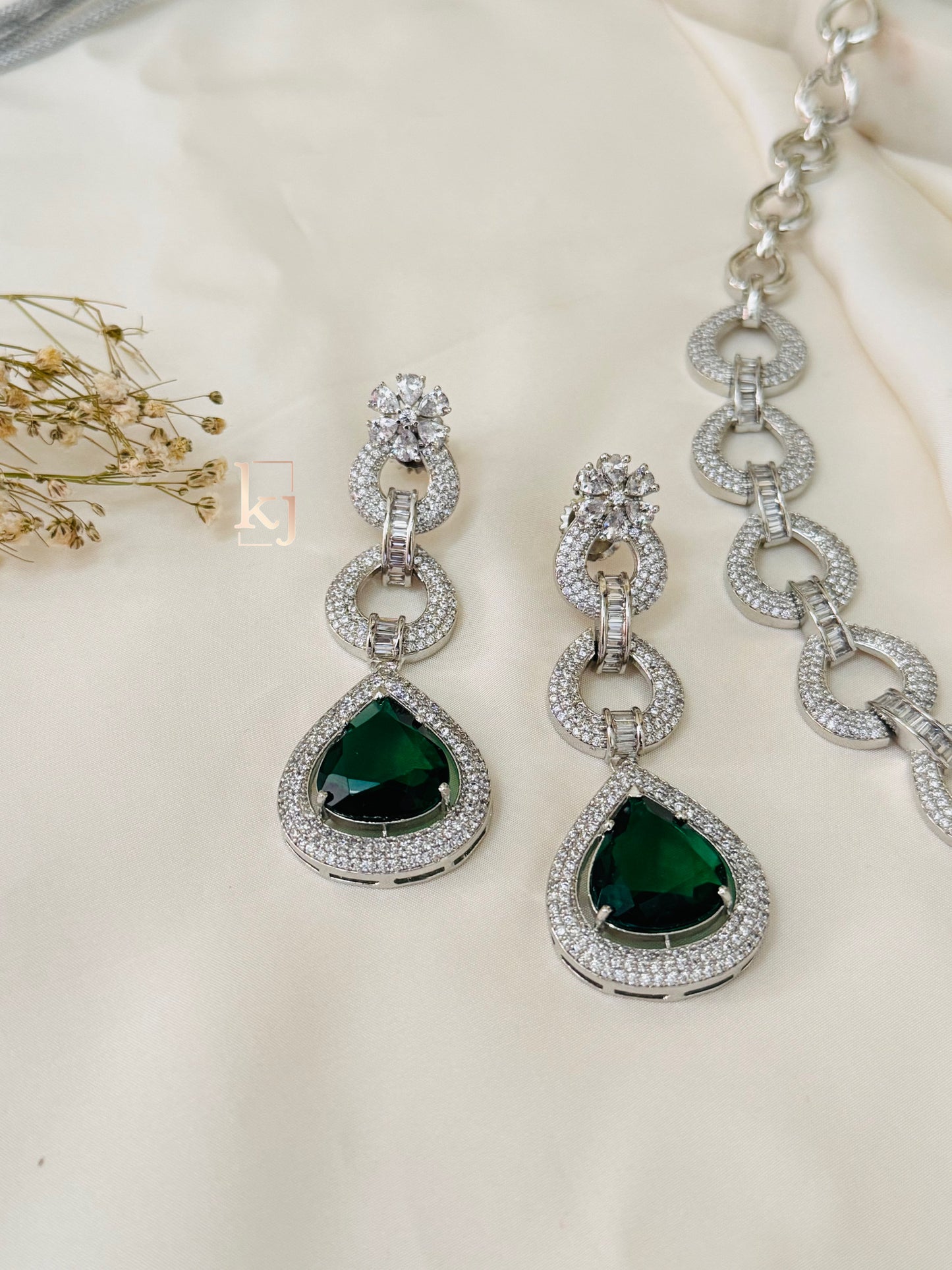 Frina necklace set