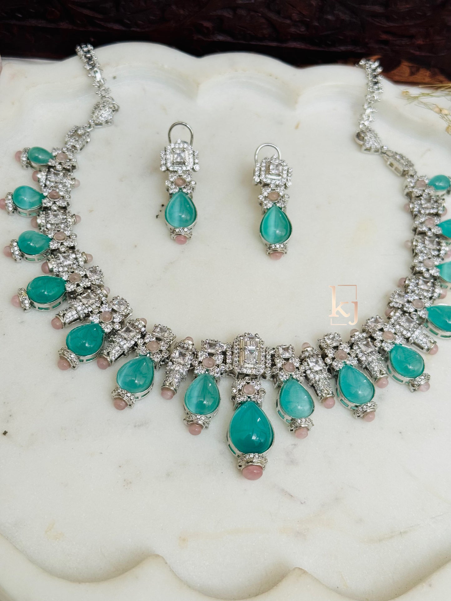 Agnes necklace set