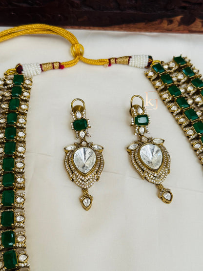Nivan necklace set