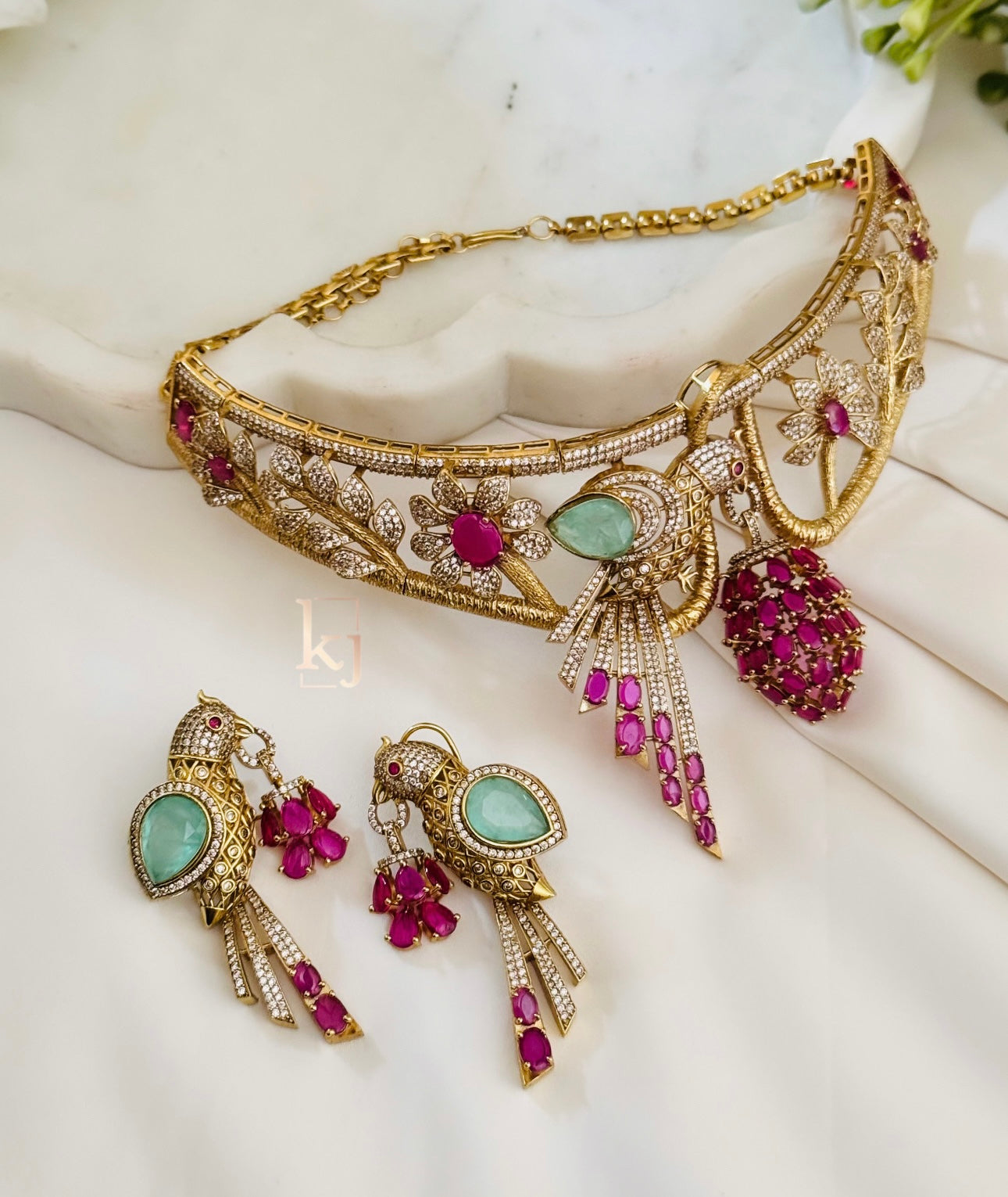 Bizaal choker set