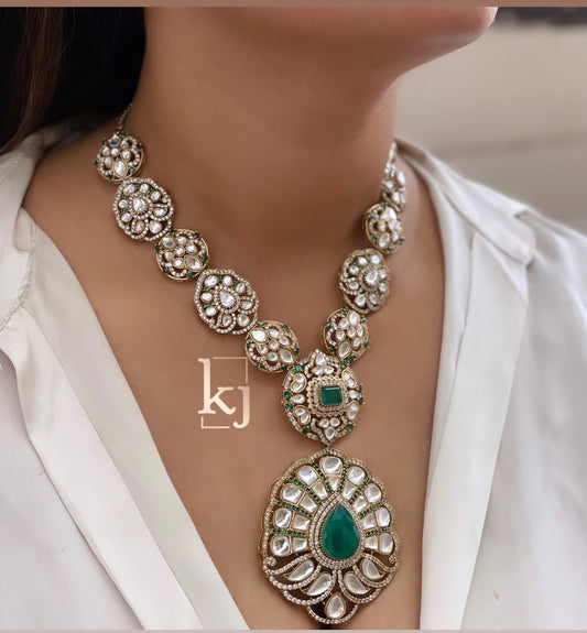 Erica Pendant set