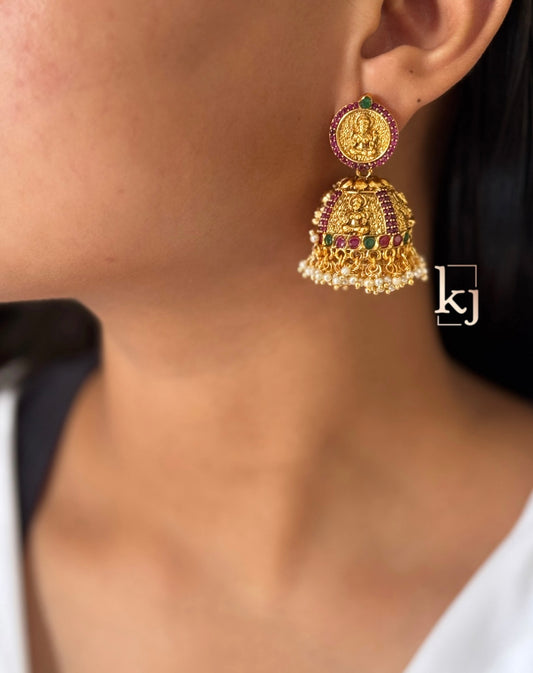 Shrini earrings set