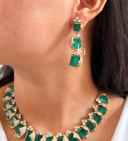 Yaani necklace set