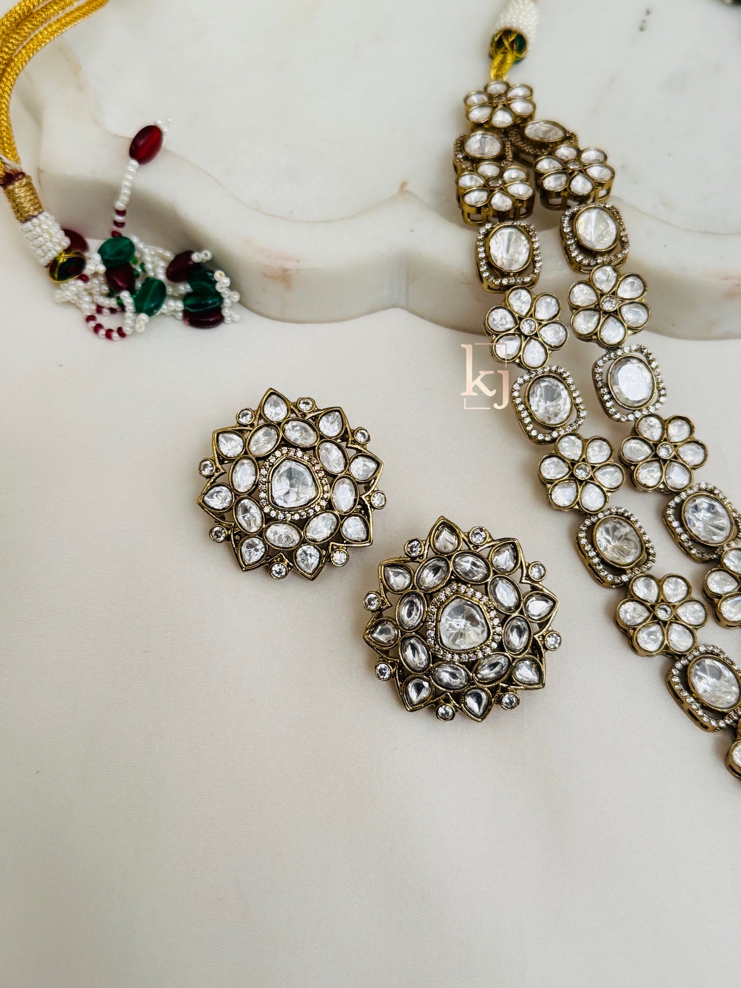 Dwivaki necklace set