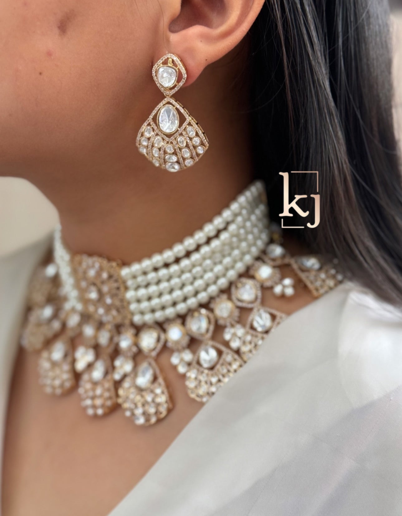 Arlo choker set