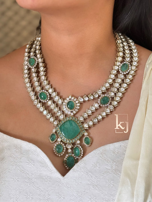 Noemi Necklace set