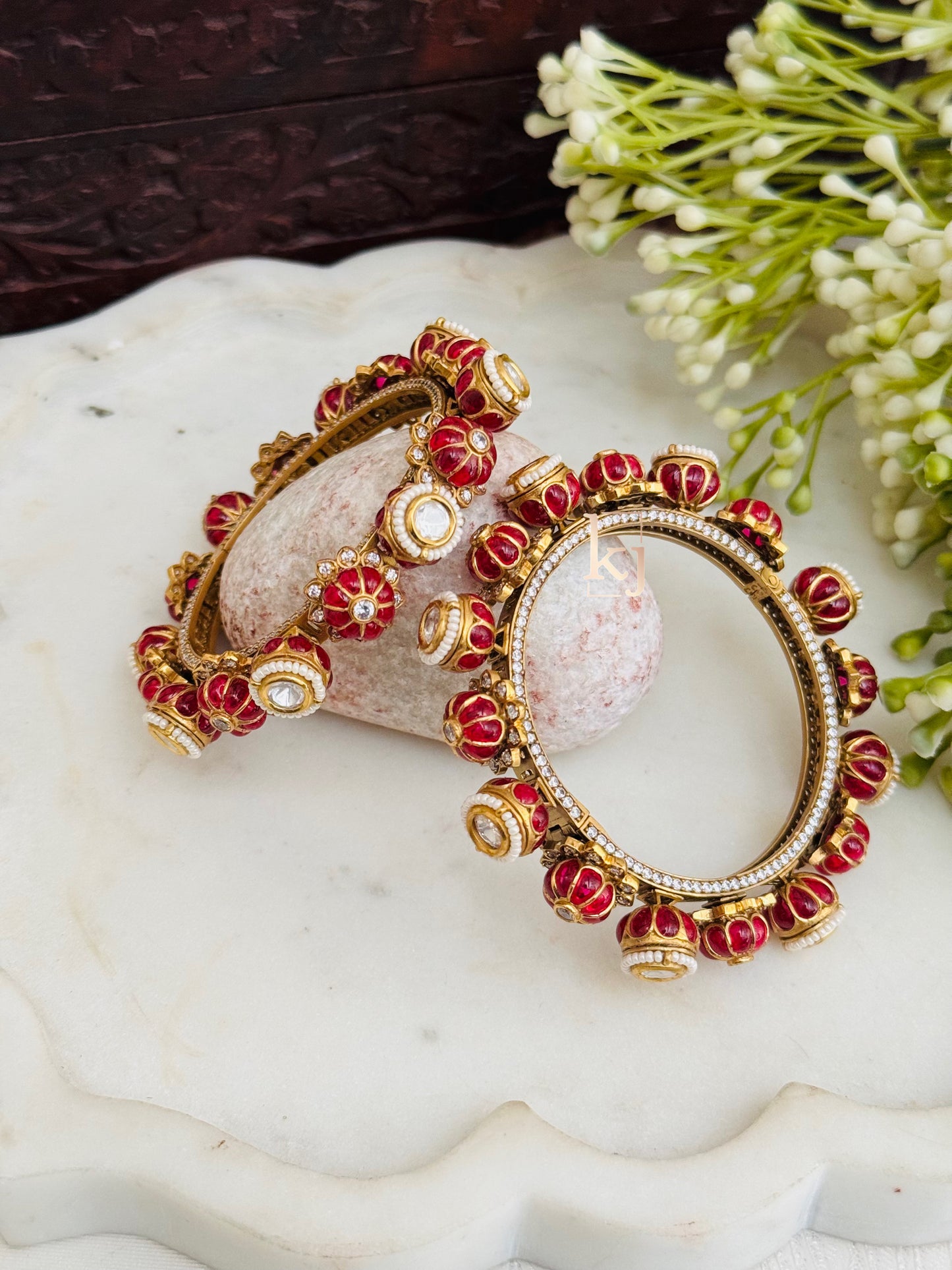 Kriday bangles set
