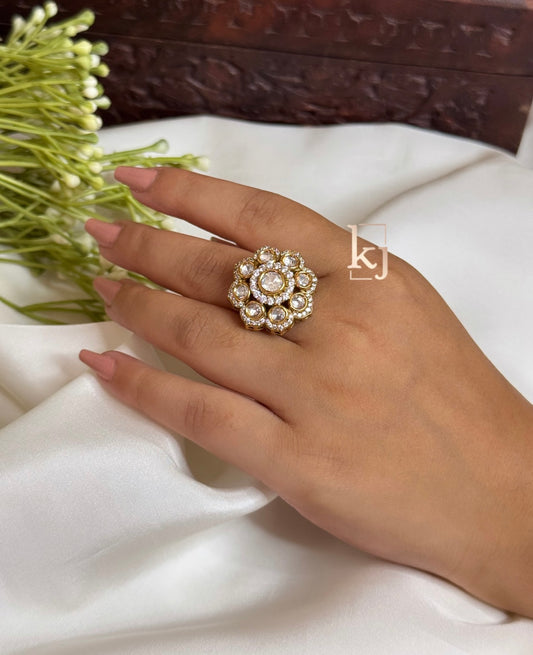 Bianca ring