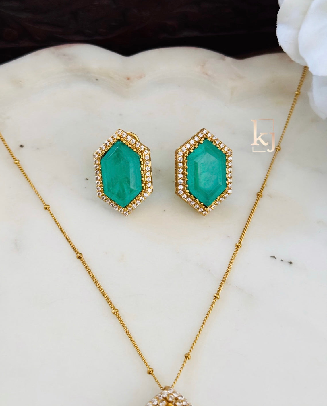 Charity elegant set