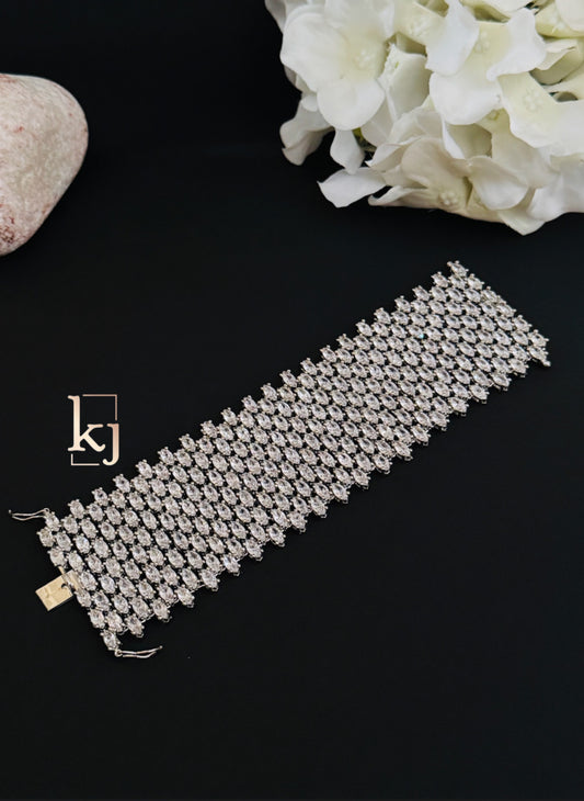 Lipi Bracelet