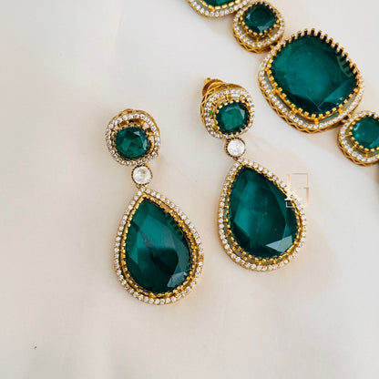 Natalia necklace set