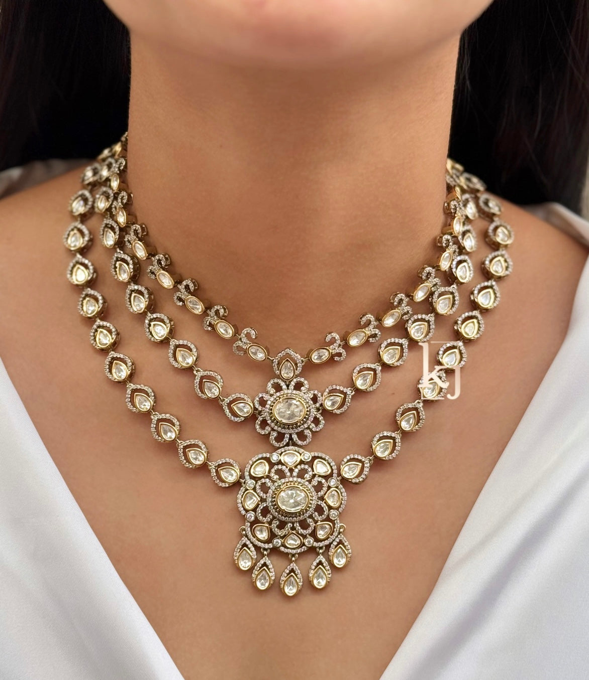 Viroza necklace set