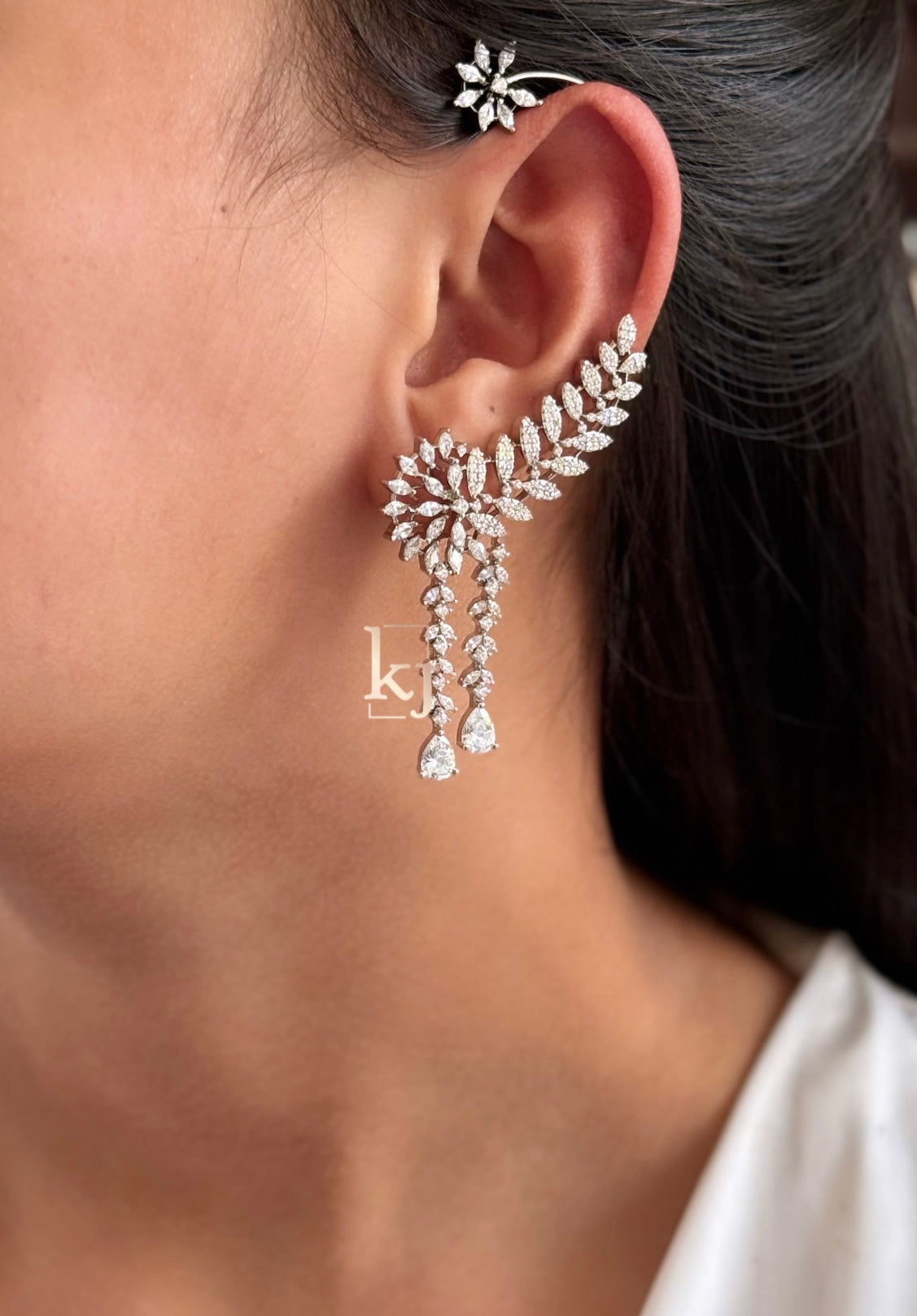 Zirin ear cuff earring