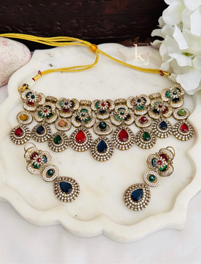 Serafina Choker set