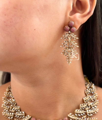Nika necklace set
