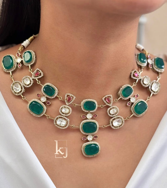 Mira necklace set