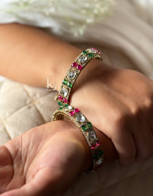 Soleilia Bangle set pair