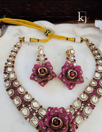 Roselia necklace set