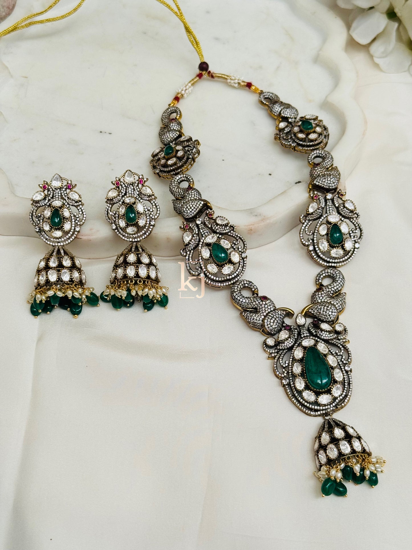 Rowan necklace set