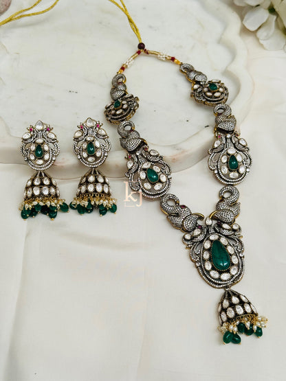 Rowan necklace set