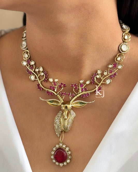 Maive necklace set