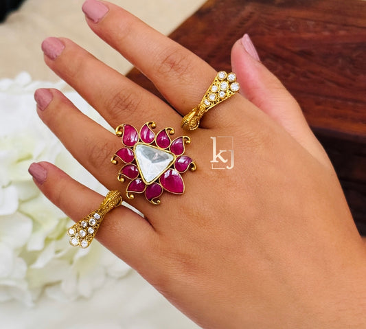 Yana ring
