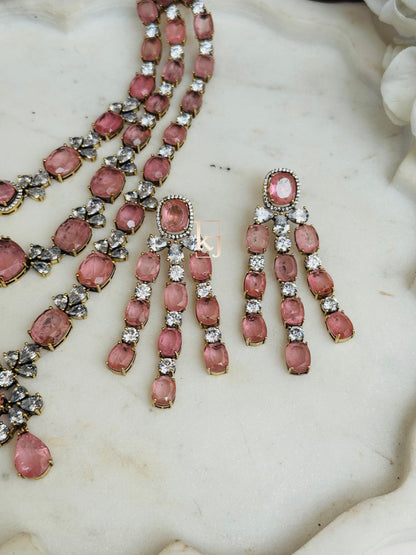 Vespera necklace set
