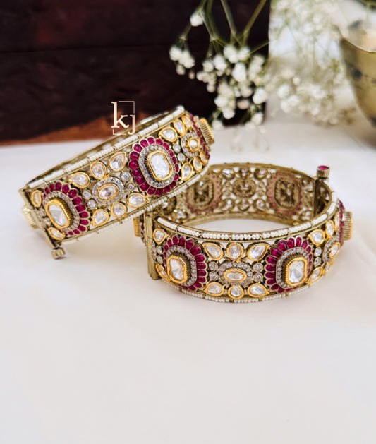 Trixi Bangle set pair