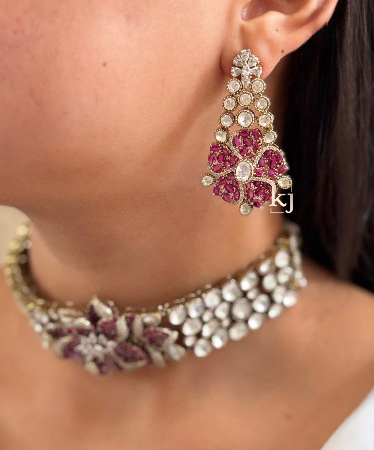 Petal choker set