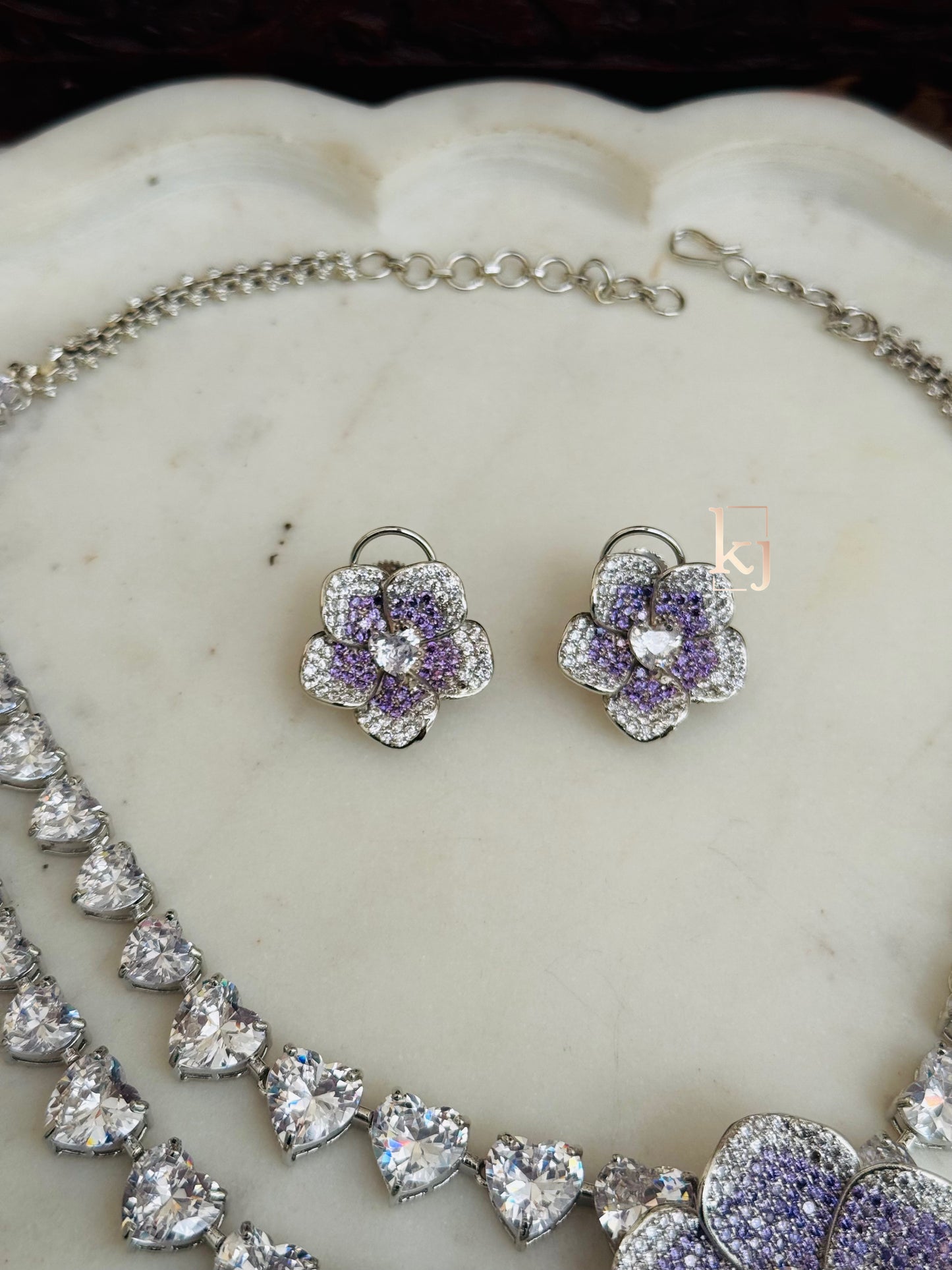 Ivaan necklace set