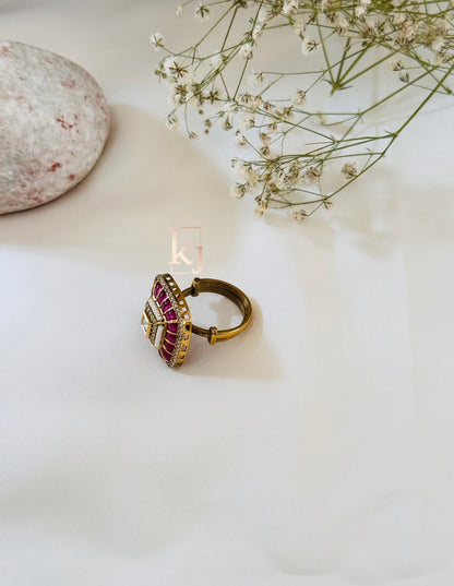 Cecile ring