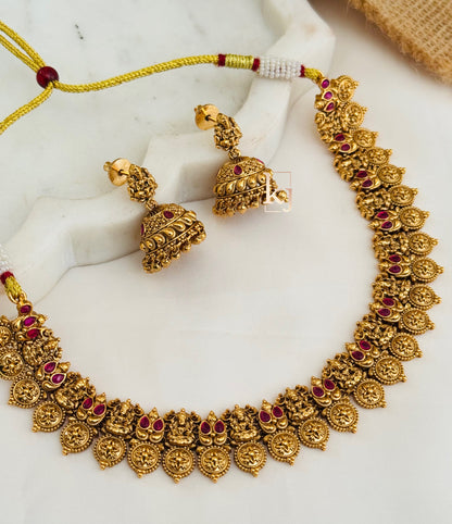 Vaani necklace set