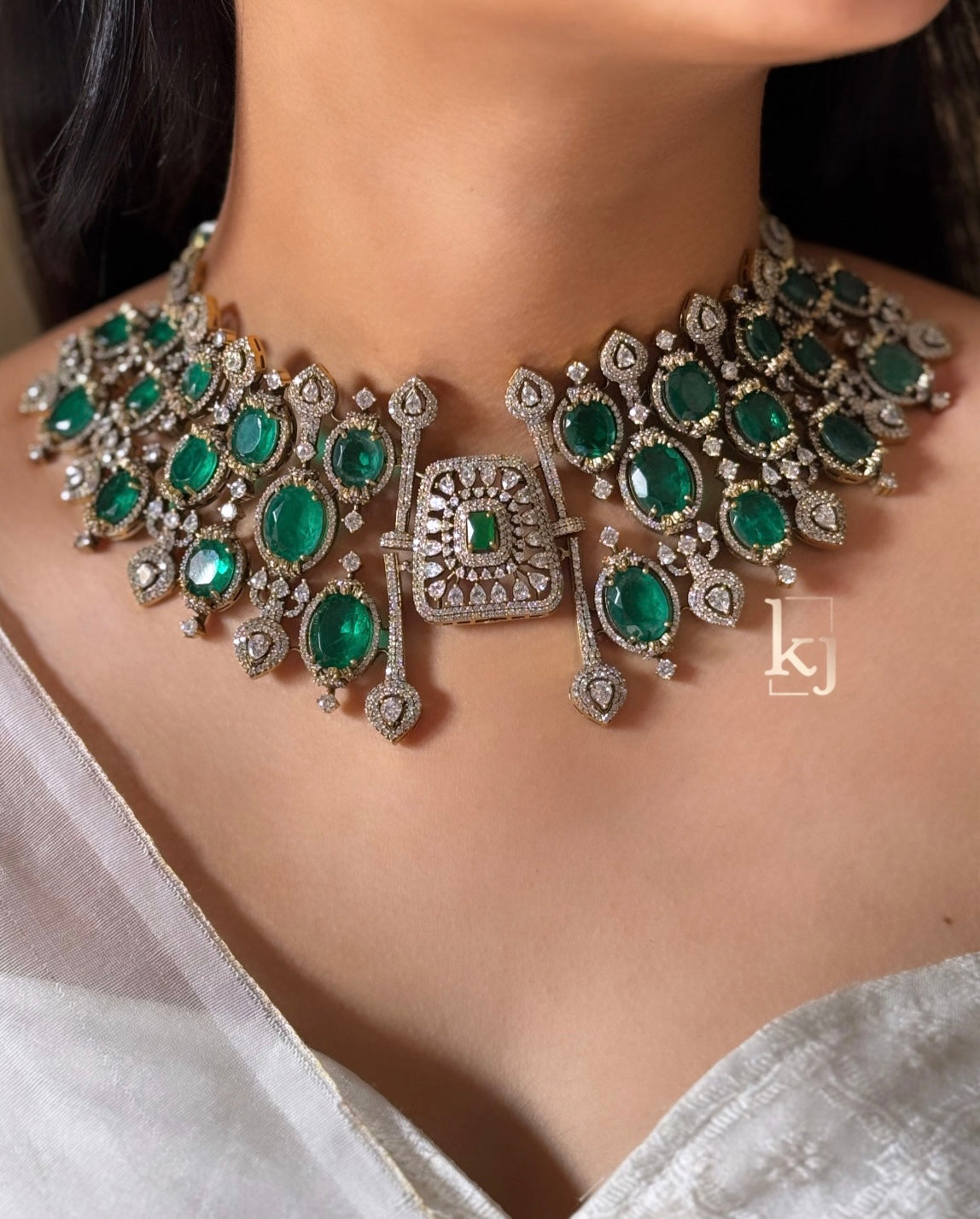 Fwan Necklace set