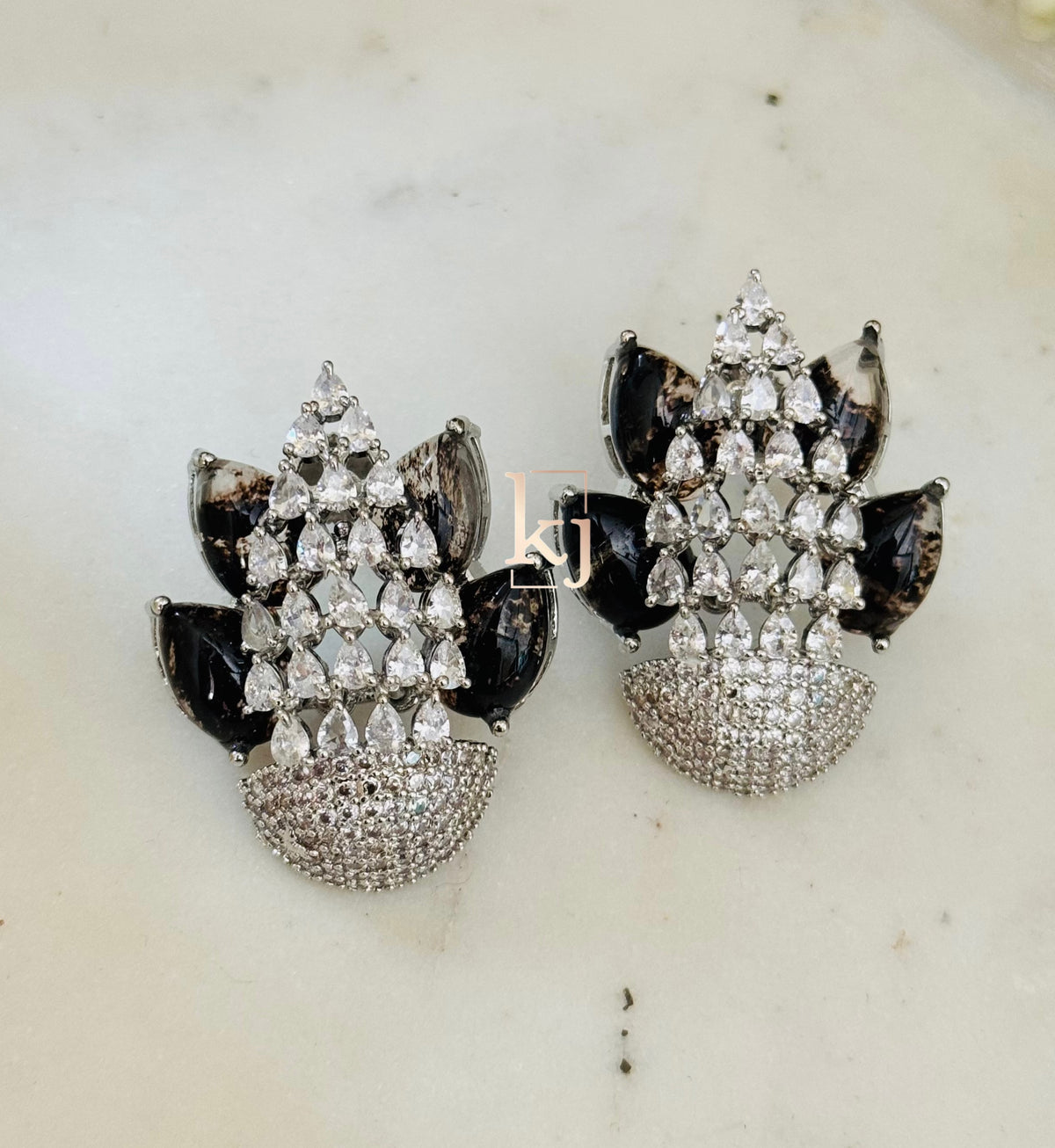 Nero earrings set