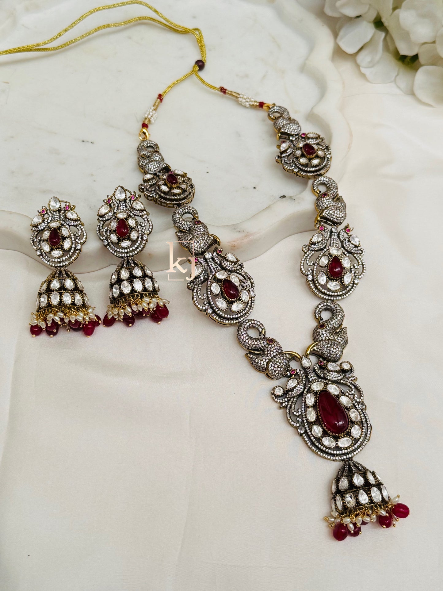 Rowan necklace set