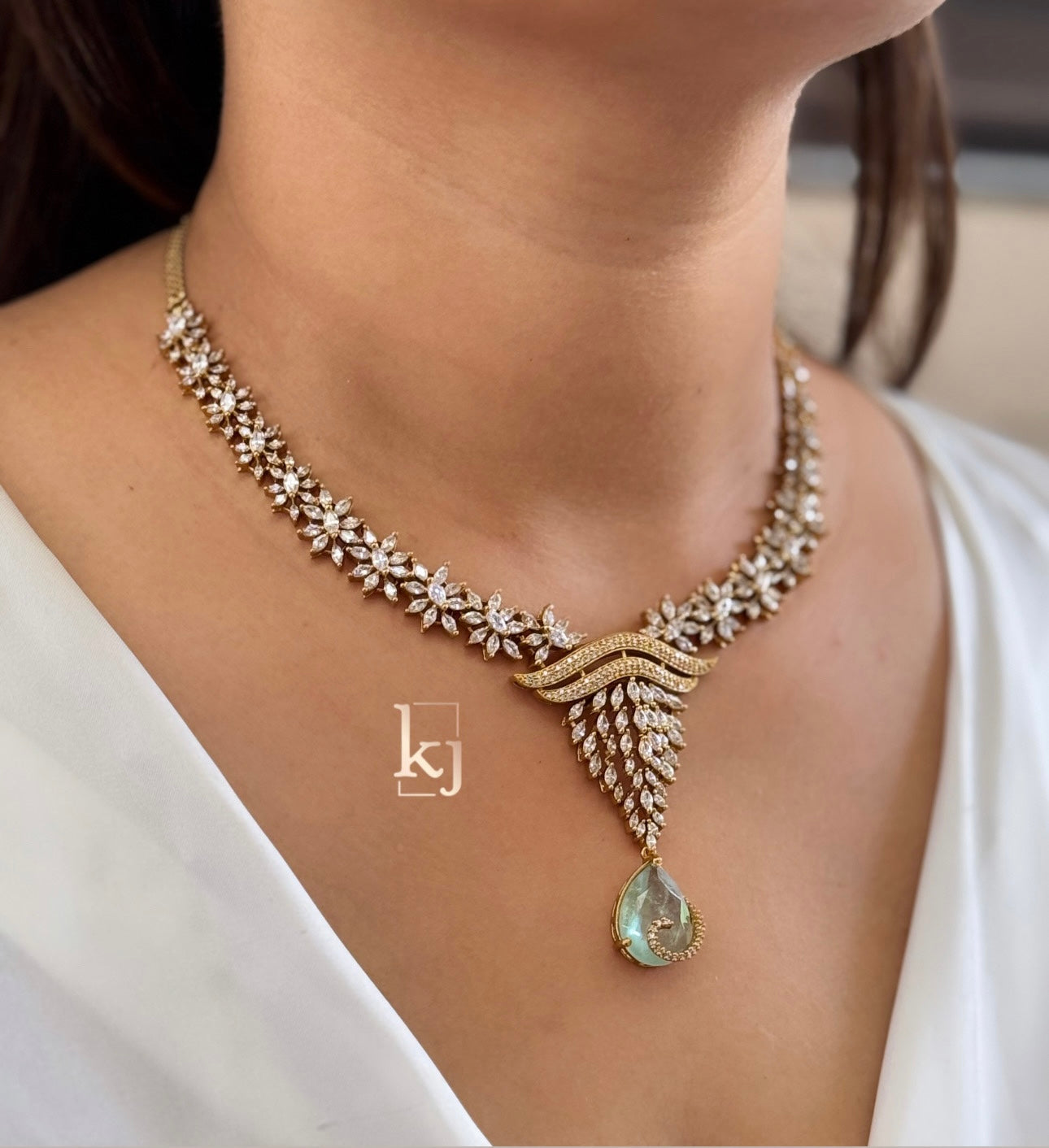 Vinisa necklace set