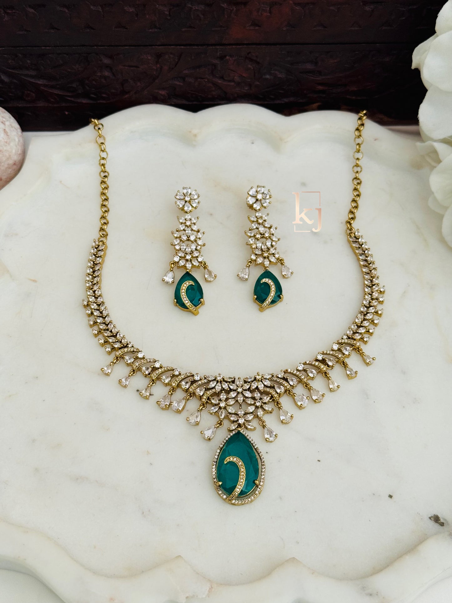 Sage necklace set