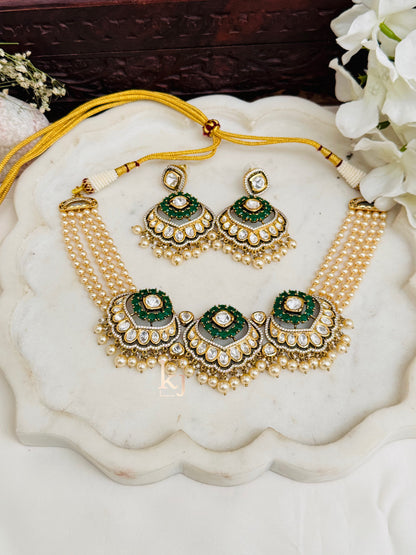 Zinaya Necklace set