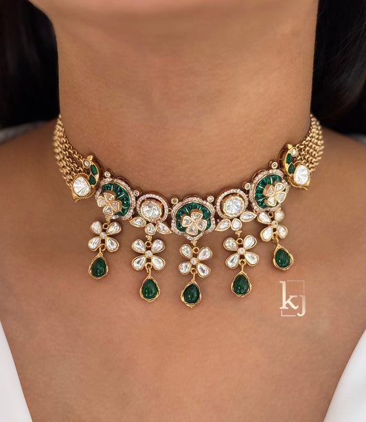 Harper choker set
