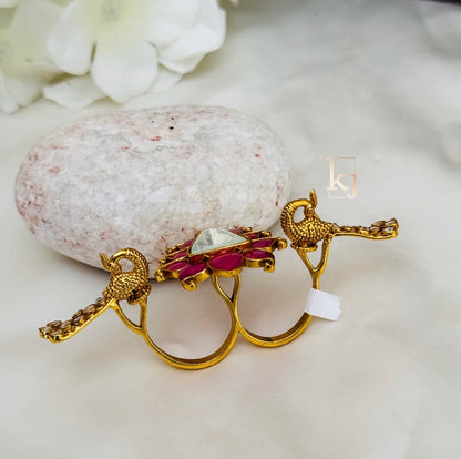 Yana ring