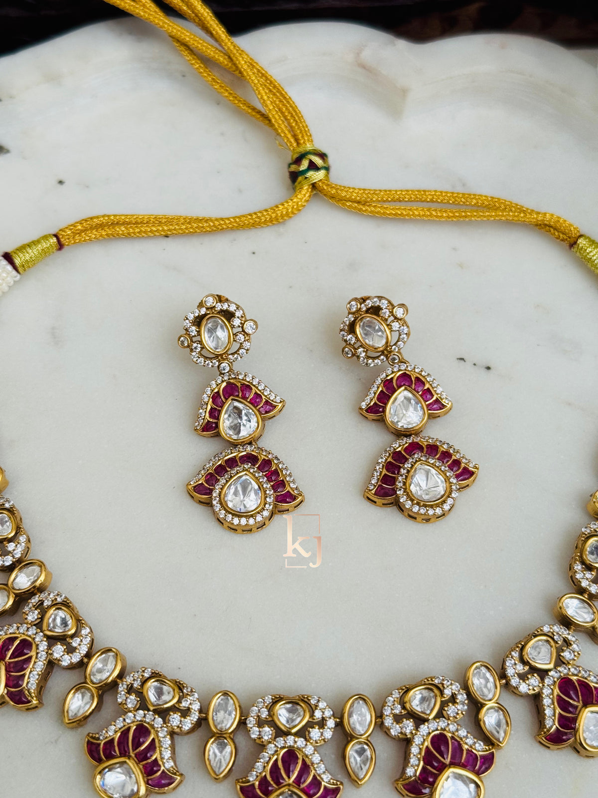Amos necklace set