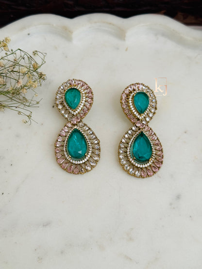 Aide earrings set