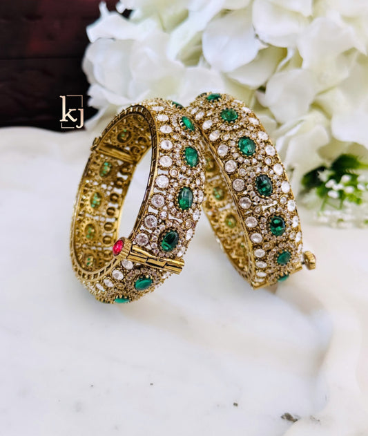 Shiloh Bangle set pair