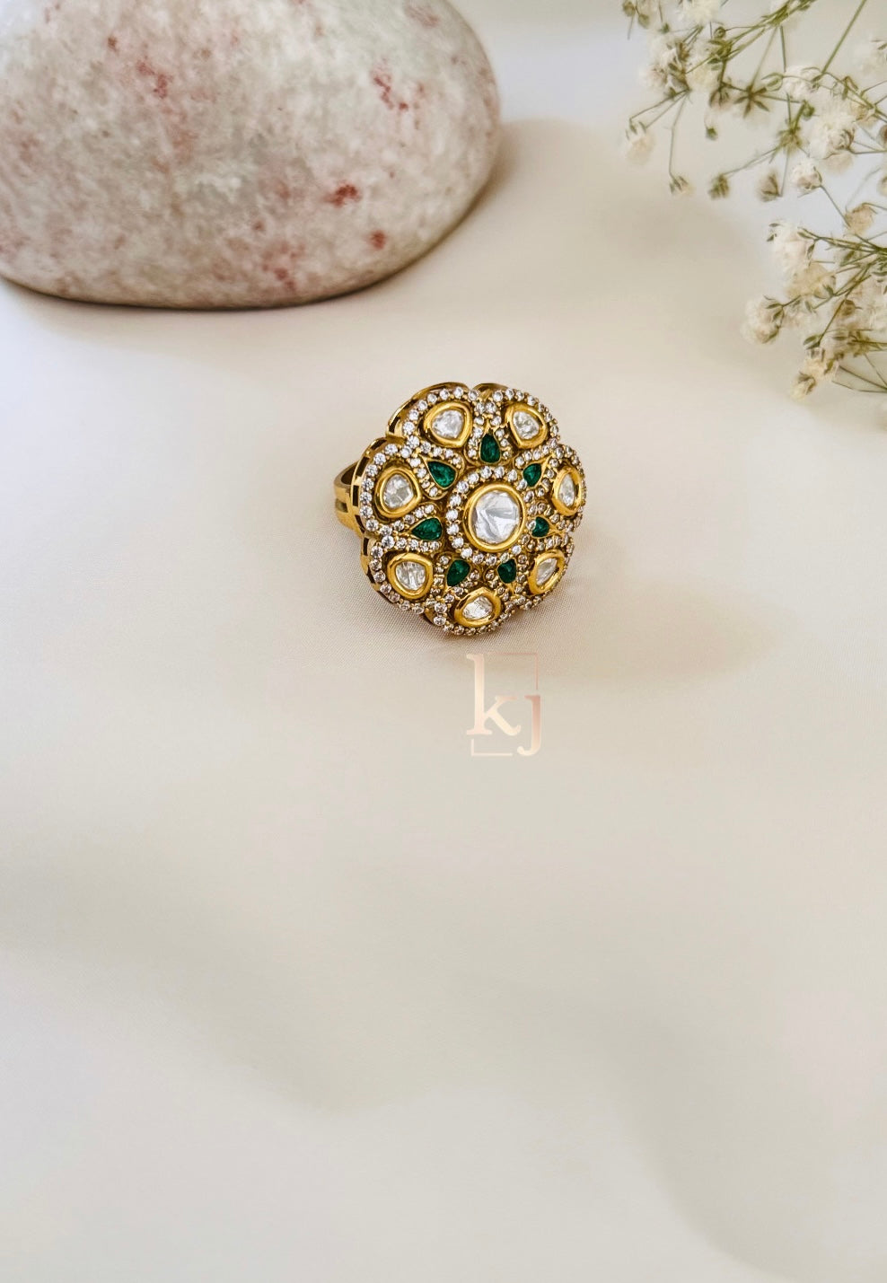 Ezra ring