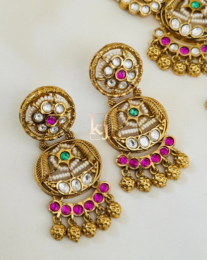 Rouni necklace set
