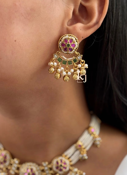 Baani necklace set
