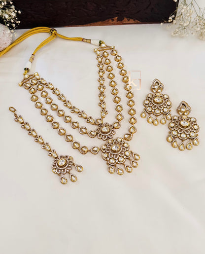 Letica necklace set