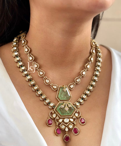 Iva necklace set